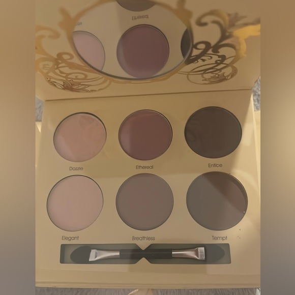 Pur Minerals Retired Cinderella Collection - Picture 6 of 8